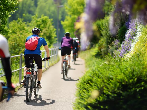 Podstawowe wskazówki dotyczące jazdy na rowerze po górskich szlakach, które każdy rowerzysta powinien znać
