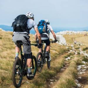 Porady dotyczące kolarstwa górskiego: Co musisz wiedzieć, aby zacząć jeździć